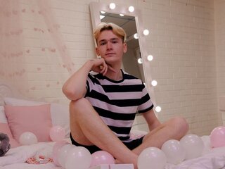 KarlSwan naked camshow pics